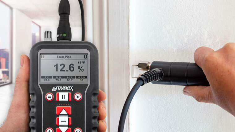 Tramex CMEX5 met pin sonde